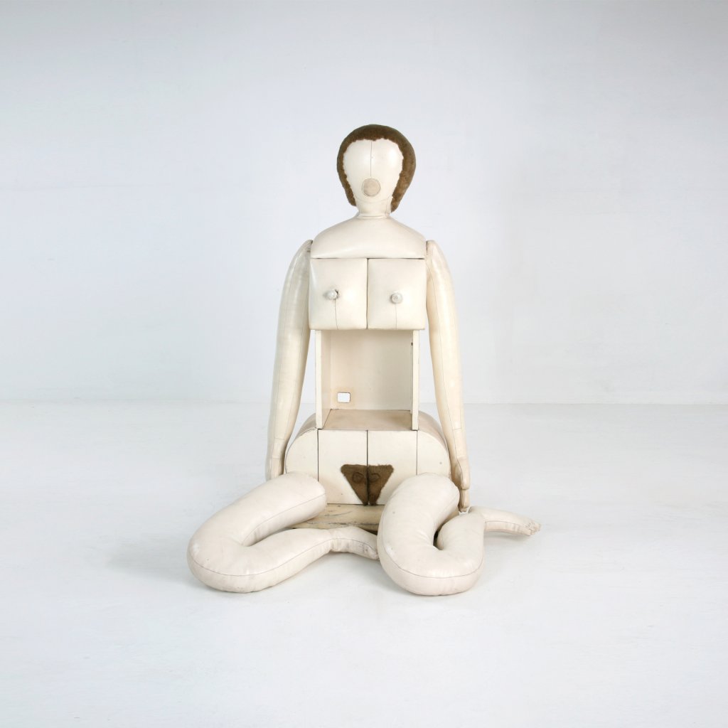 Sculpture  Nicola Femme television 1970 ( Inconnu)