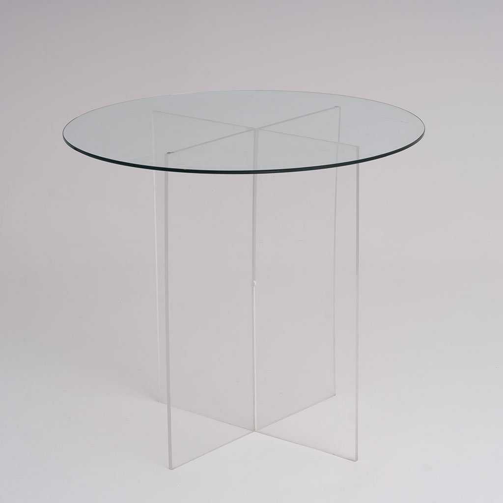 Table Anonyme   ( Inconnu)
