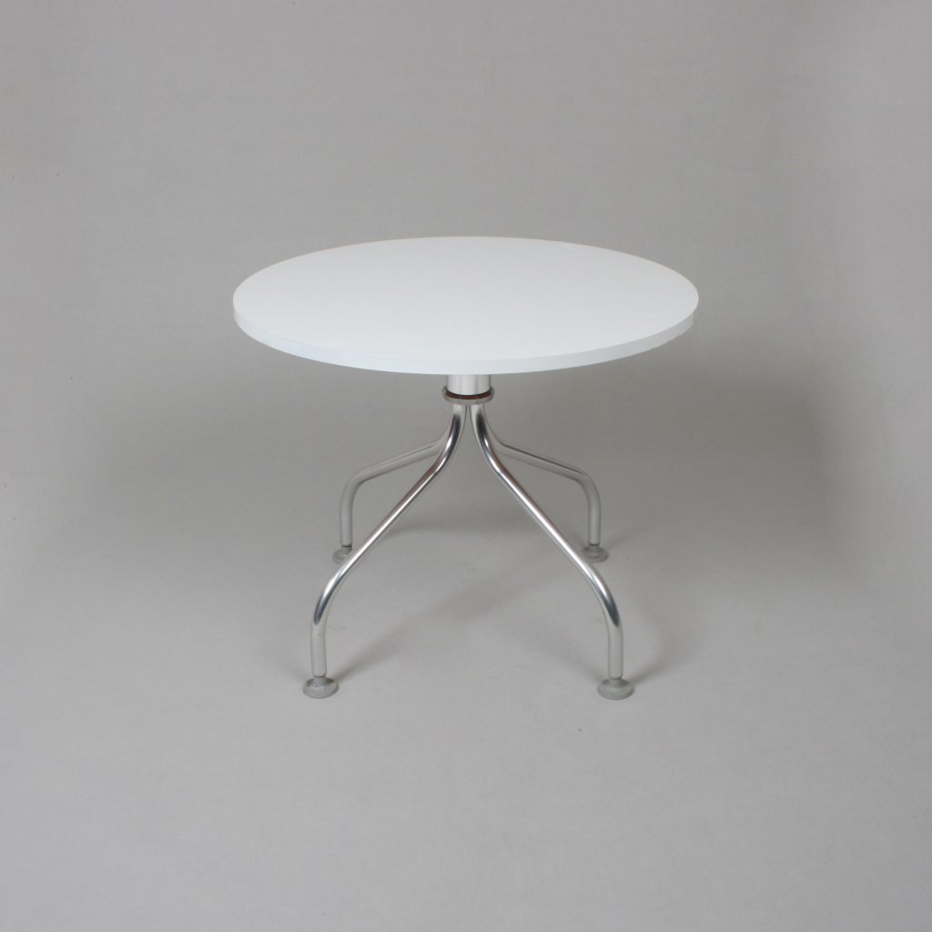 Table Anonyme  2005 ( Inconnu)