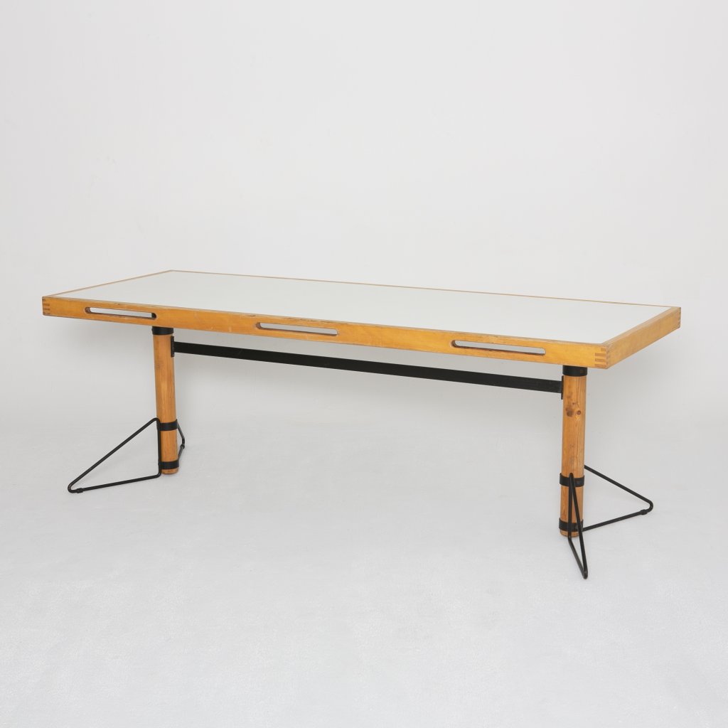 Table Marc Held IBM 1983 (BESSIERE)