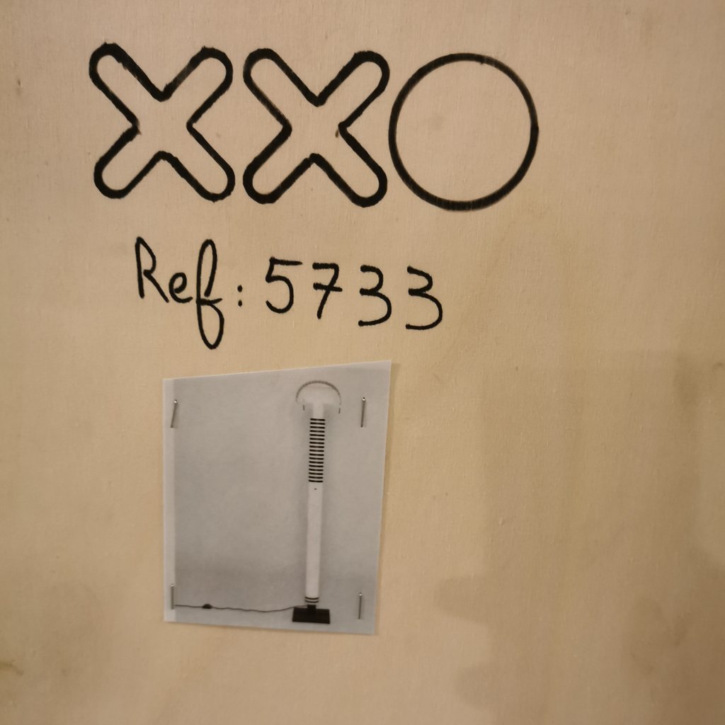 Lampadaire Anonyme Boite rangement N°5733 « Shogun Terra »  ( Inconnu) grand format