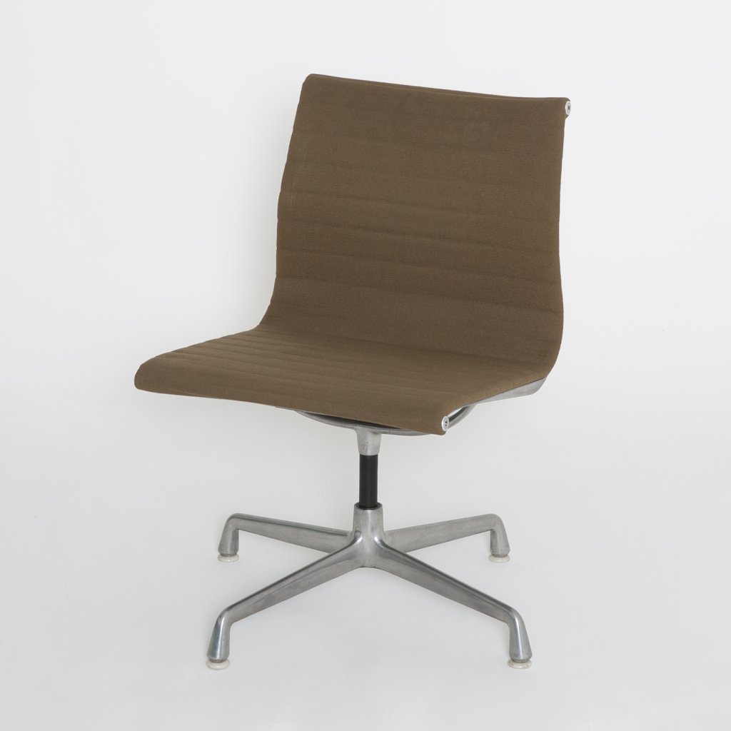 Chaise Charles Eames ALUMINIUM GROUP EA 101 1958 (Herman Miller)