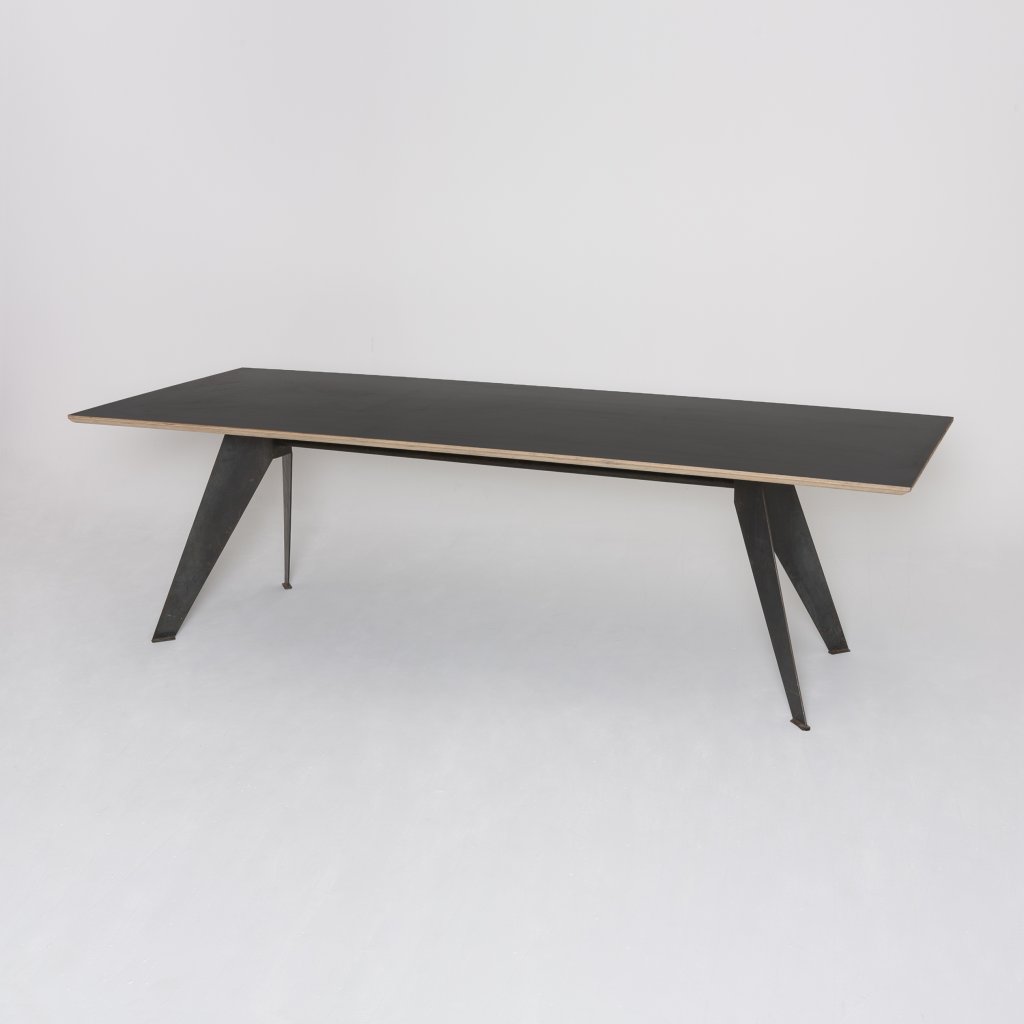 Table Anonyme   ( Inconnu)