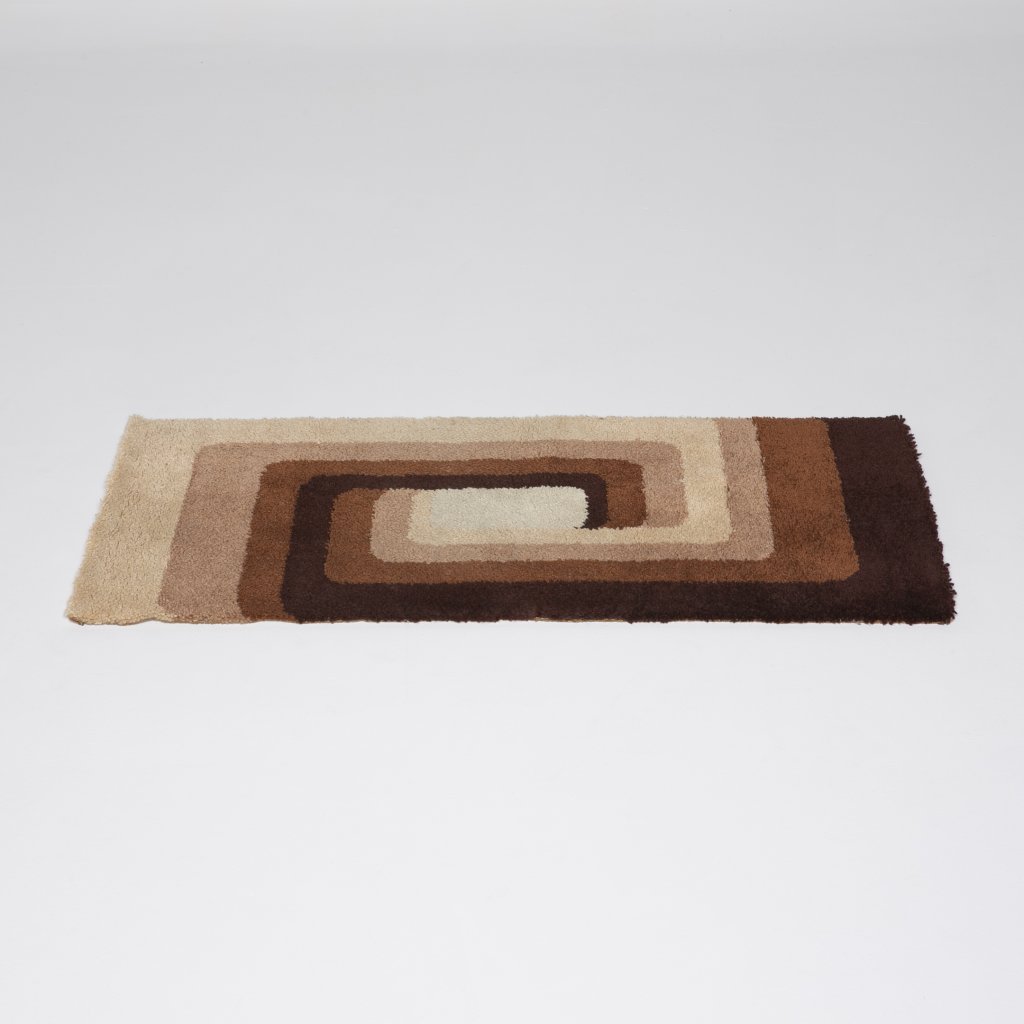 Tapis Anonyme  1970 ( Inconnu)