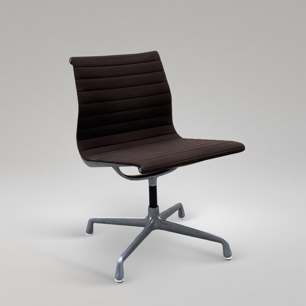 Chaise Charles Eames EA105 1950 (Herman Miller)