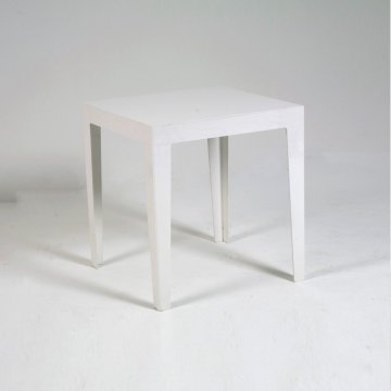 Table  XXO  2004 (HYALOIDE)