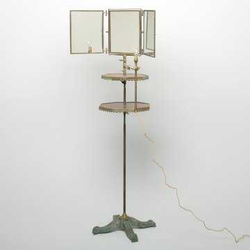 coiffeuse Anonyme  1900 ( Inconnu)